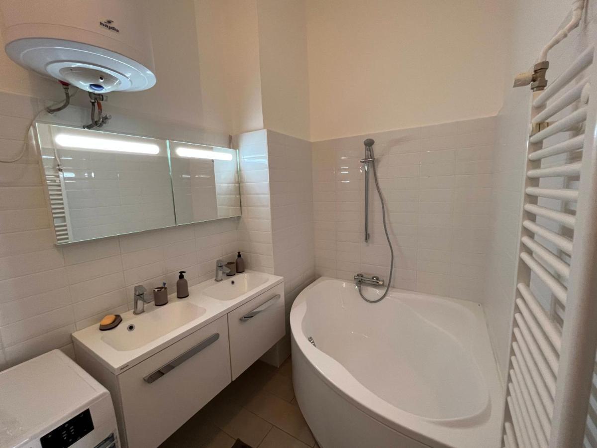 Azure King Residence In The Heart Of 부다페스트 외부 사진